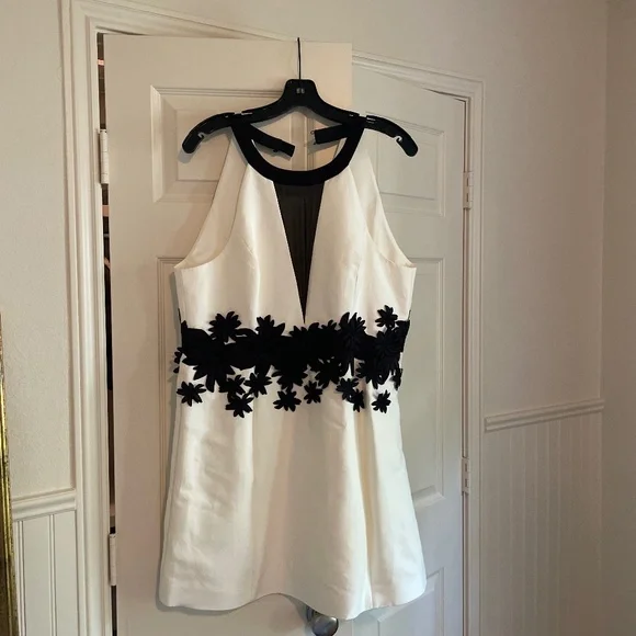 Halston Heritage | Dresses | Halston Heritage Dress | Poshmark